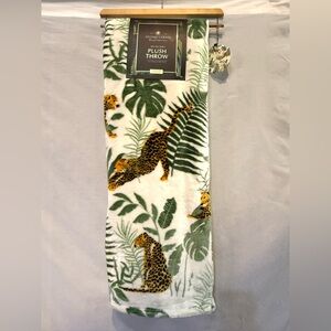 NWT - Upscale Studio Curate Leopard Print Plush Oversized Throw